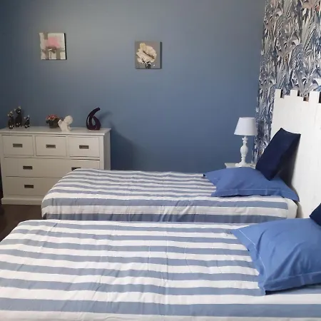 Holiday home Au Refuge Des Allies *