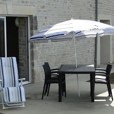 Au Refuge Des Allies